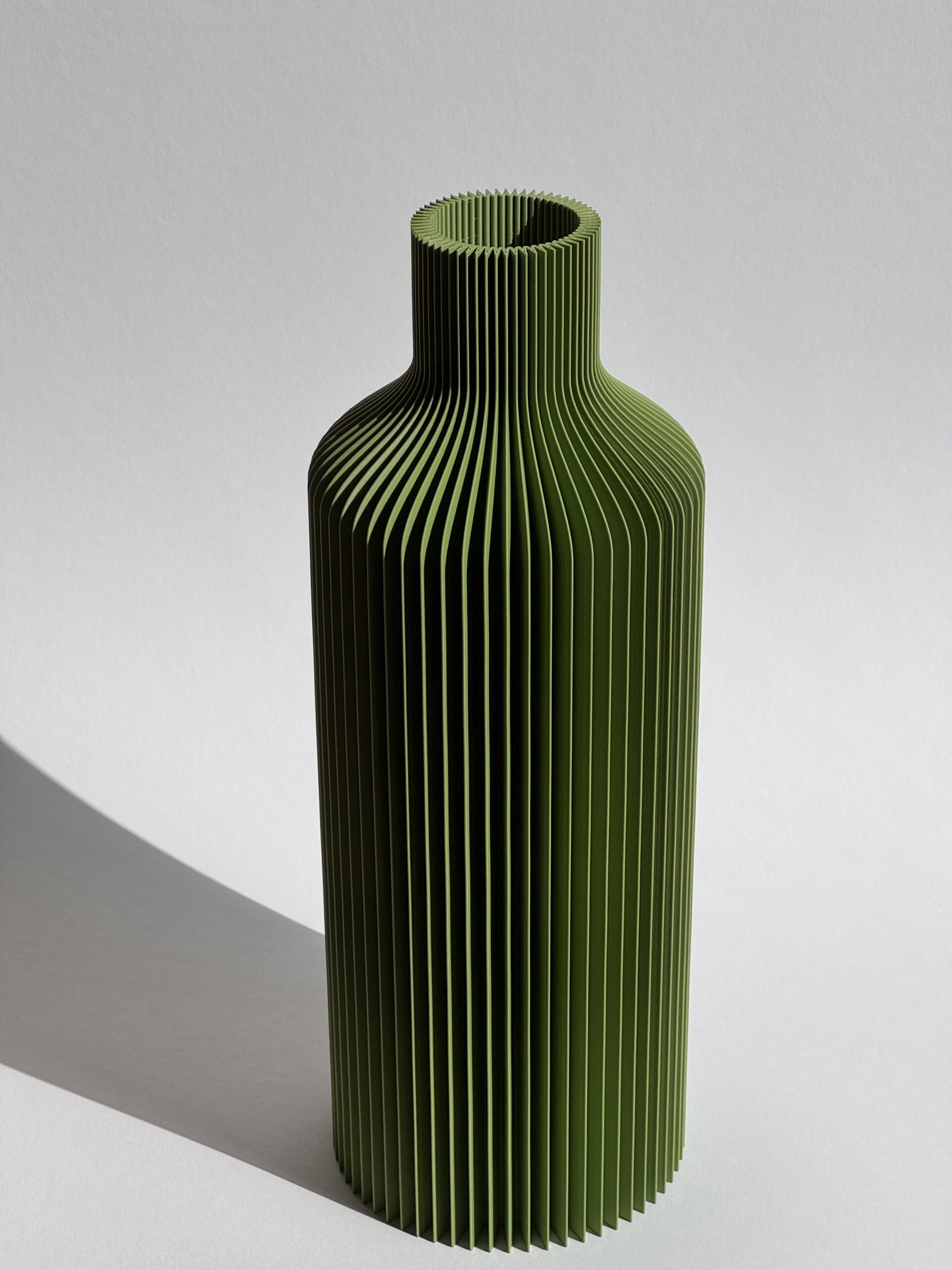 Moderne_3D_Druck_Vase_Absolute_Grün_M_1